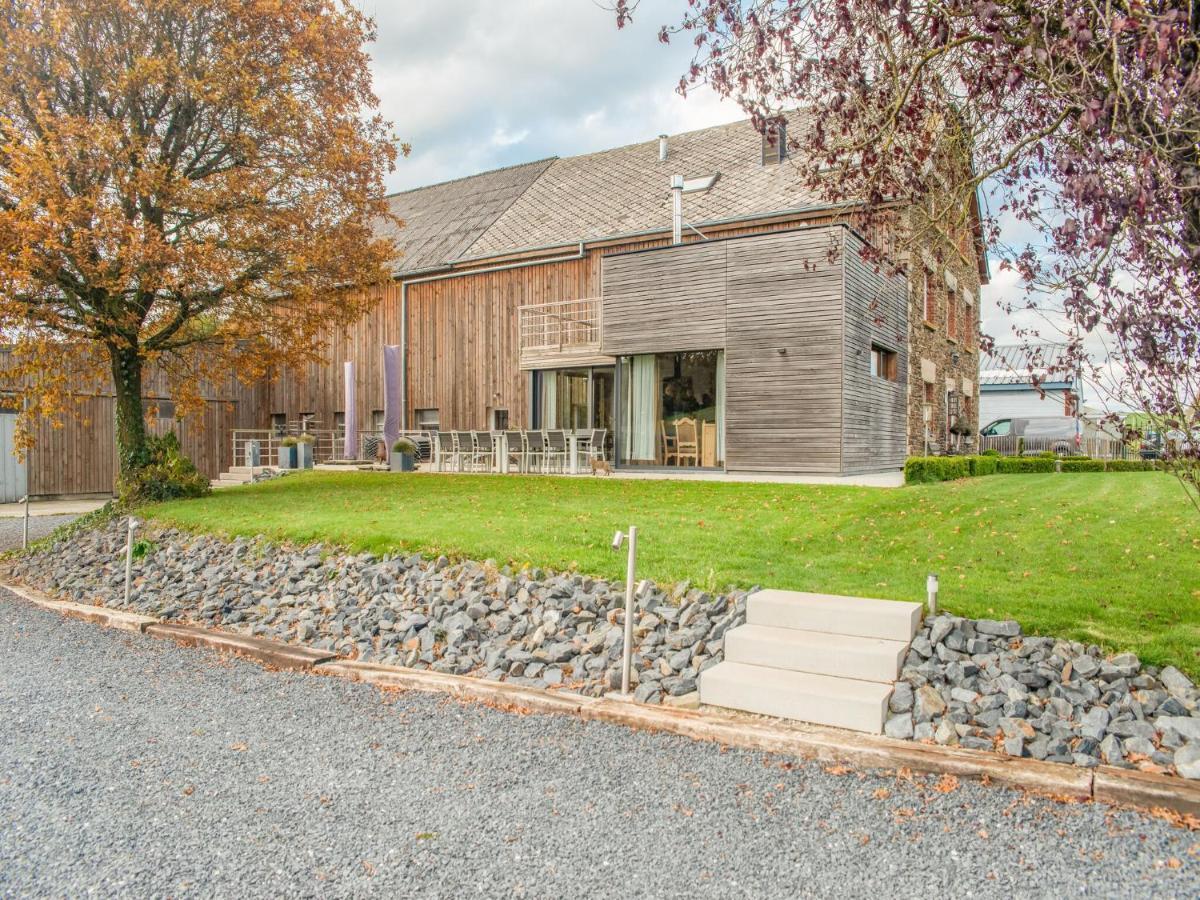 Luxurious House With Sauna In A Farm In Bastogne Exteriör bild
