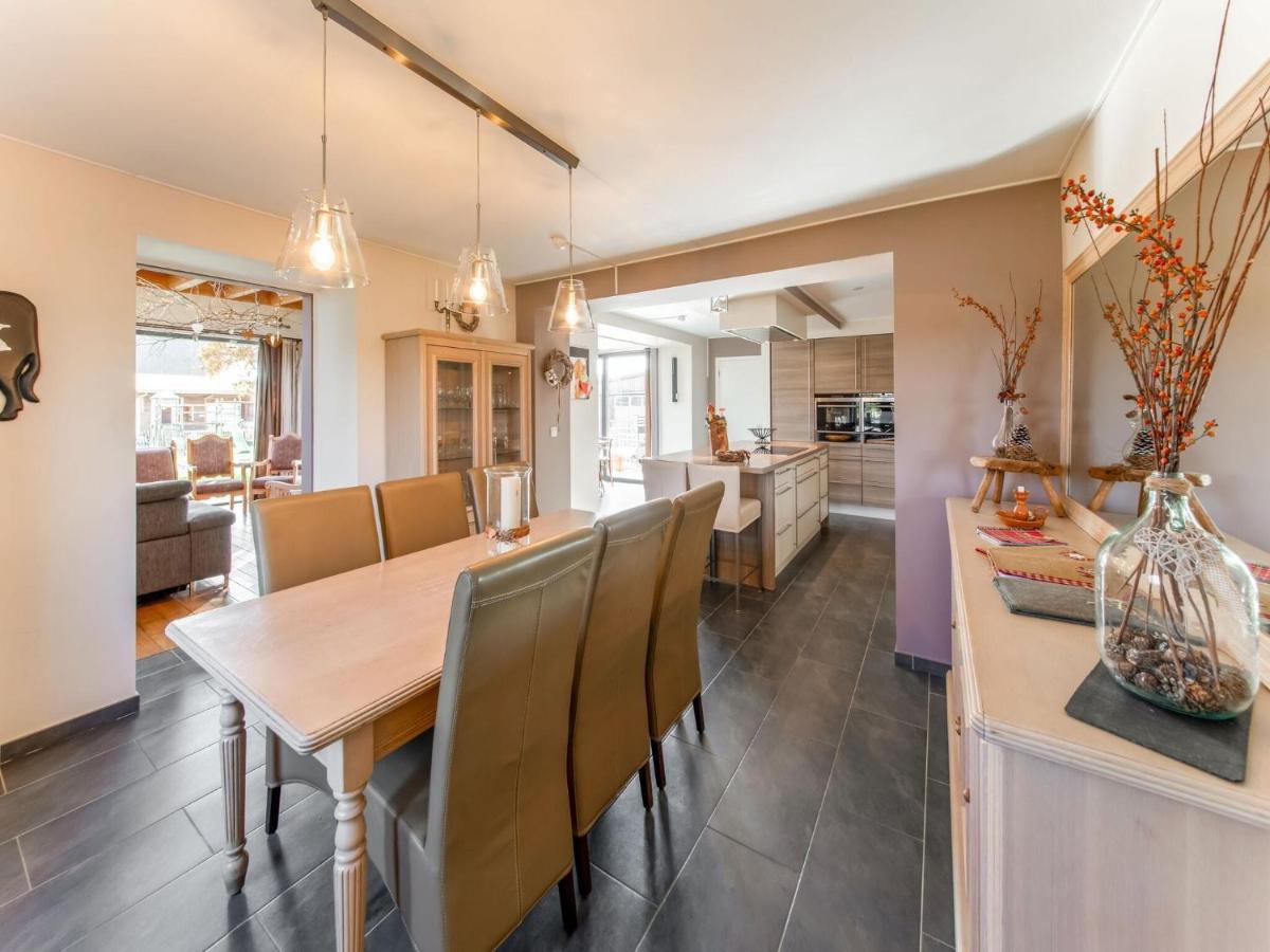 Luxurious House With Sauna In A Farm In Bastogne Exteriör bild