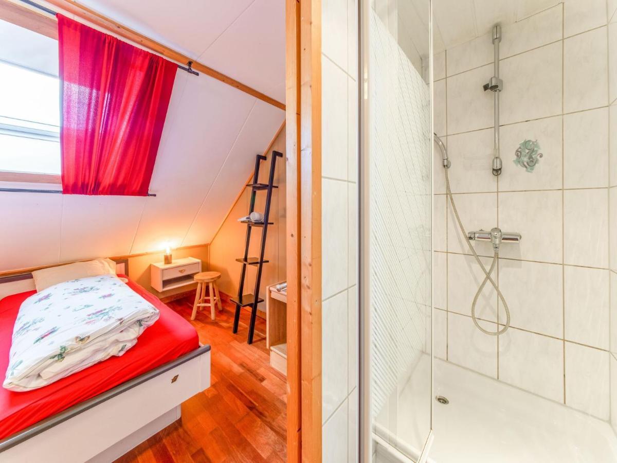 Luxurious House With Sauna In A Farm In Bastogne Exteriör bild