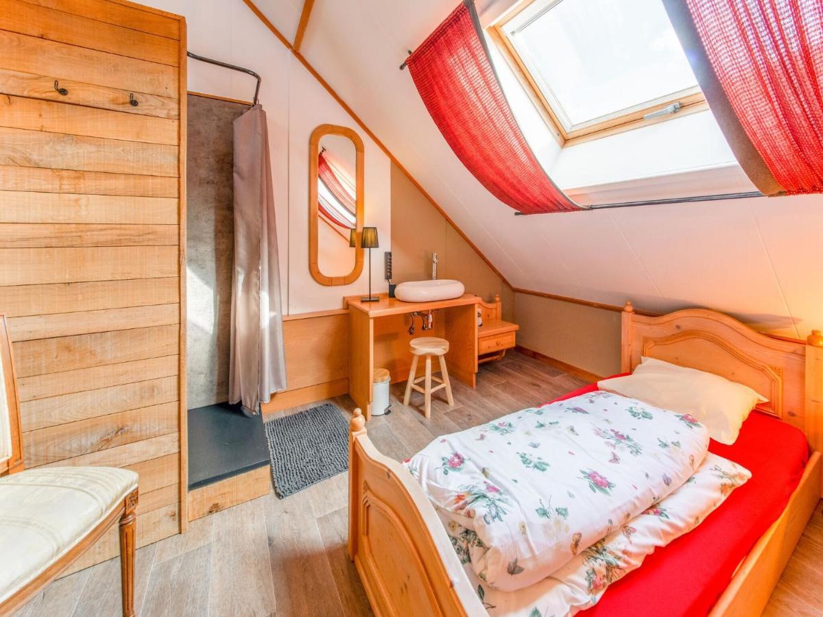Luxurious House With Sauna In A Farm In Bastogne Exteriör bild
