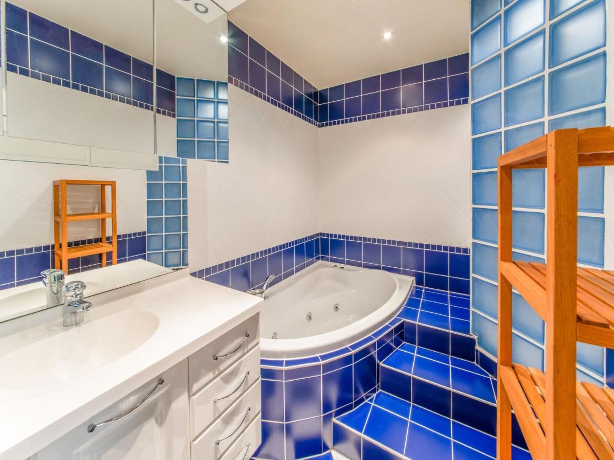 Luxurious House With Sauna In A Farm In Bastogne Exteriör bild