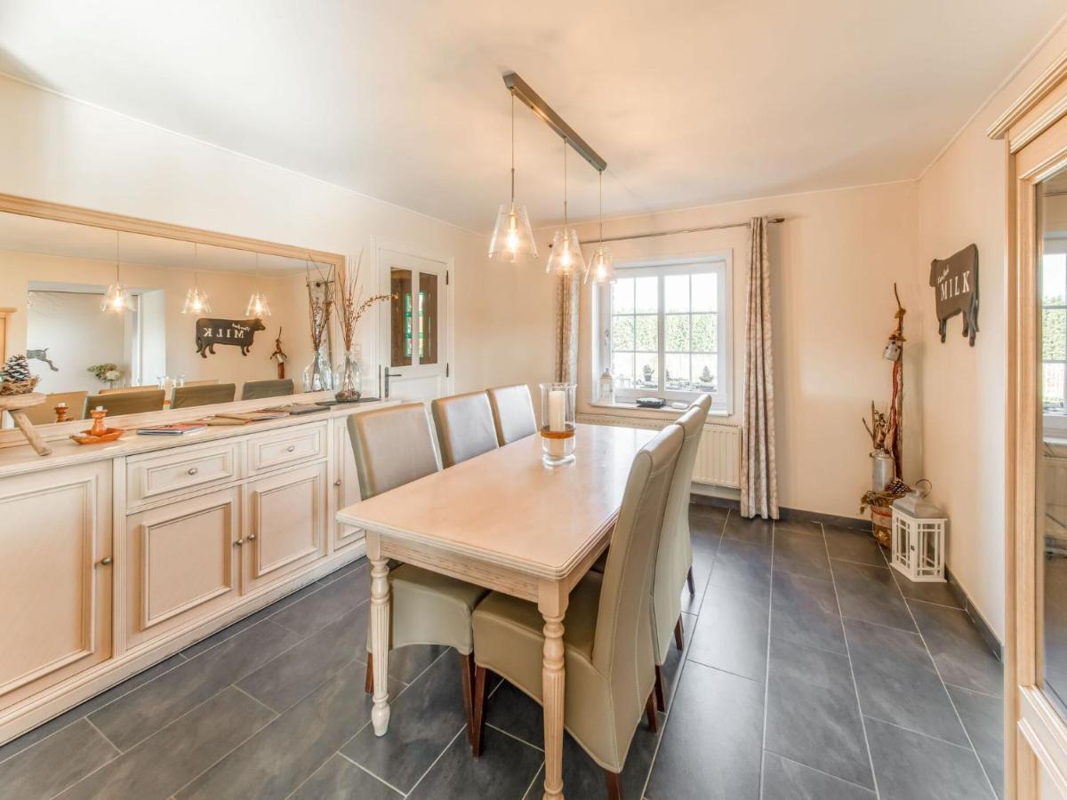 Luxurious House With Sauna In A Farm In Bastogne Exteriör bild